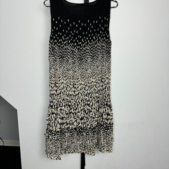 EUC - Riani Dress - White / Cream Size 4 Canada/US - Luxury Designer Dress - Picture 5 of 10